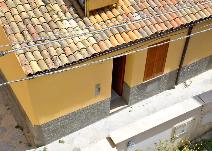 La Casa Di Nemi